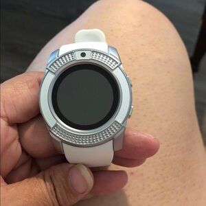 Unbranded White Smartwatch with Silver Bezel - Sleek Wearable